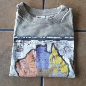 AUSTRALIA Map themed M sz. Large Tan short-sleeve T-shirt